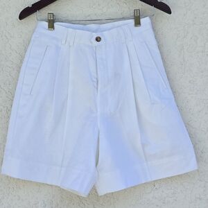 Hunt Club Classic White Shorts